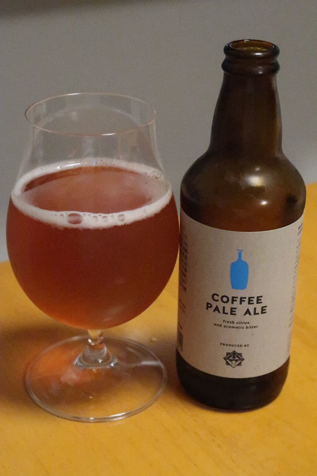 伊勢角屋麦酒 BLUE BOTTLE COFFEE PALE ALE きょうの幸せビール